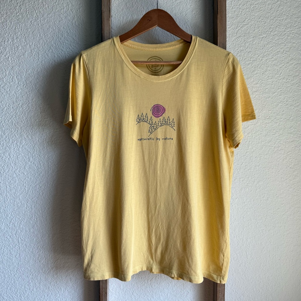 Life is Good Yellow “Optimistic By Nature” Graphic Front t-shirt sz: Large